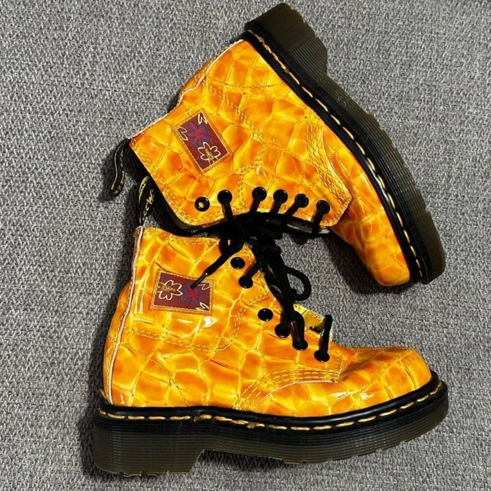 Dr. Martens patent leather. Rare! Girls size 12